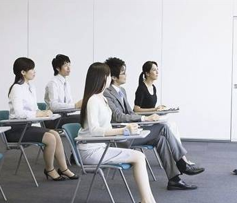 專業(yè)化的管理咨詢打造具有競爭力的企業(yè)團(tuán)隊